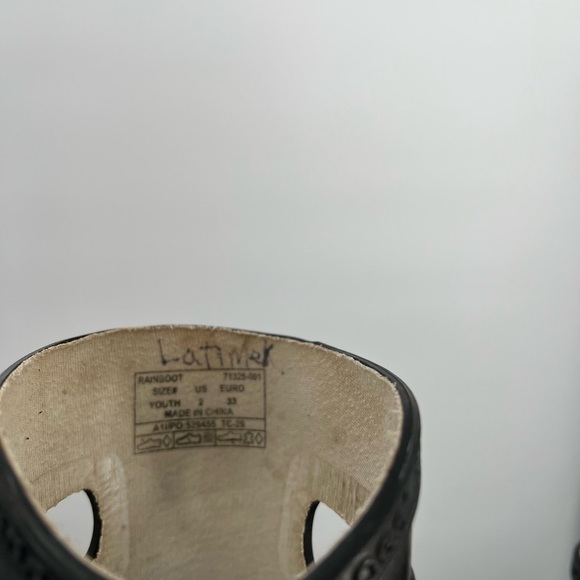 BOGS Solid Rain Boots Youth Size 2 - Picture 6 of 6